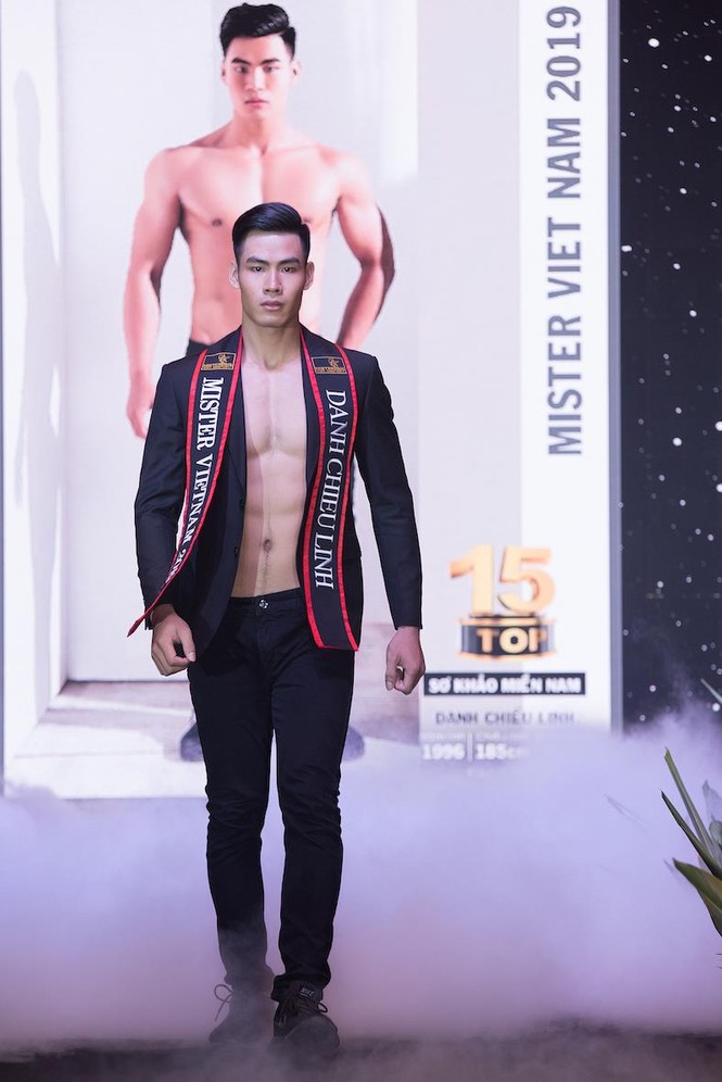 'Nhức mắt' với body chuẩn 6 múi của các thí sinh Mister Việt Nam 2019 - ảnh 3