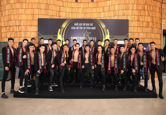 'Nhức mắt' với body chuẩn 6 múi của các thí sinh Mister Việt Nam 2019 - ảnh 7