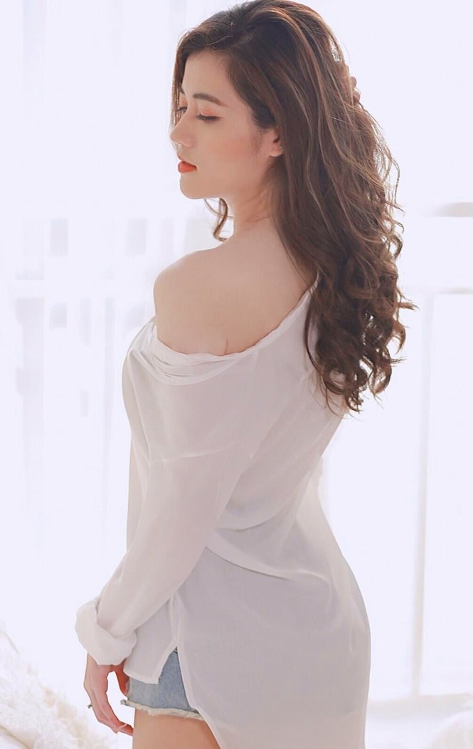Cô giáo “hot girl” Minh Quỳnh: