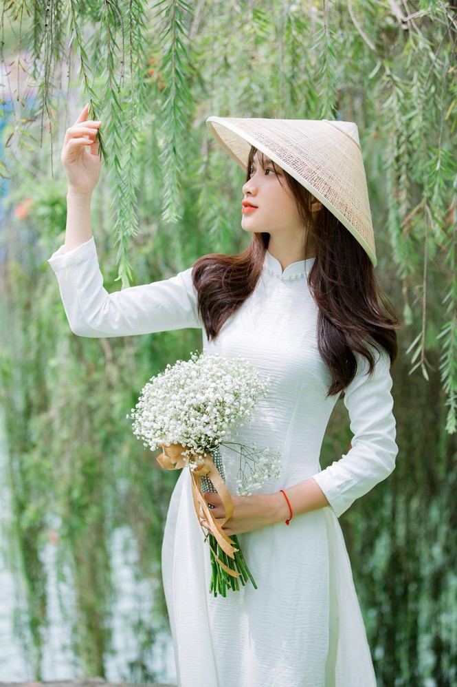 Vẻ đẹp tỏa sáng của nữ sinh đến từ miền đất đỏ bazan - ảnh 12