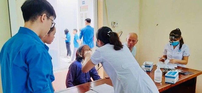 Hành trình Tháng Bảy tri ân tình nguyện của tuổi trẻ trường Đại học Y Dược Thái Nguyên - ảnh 7