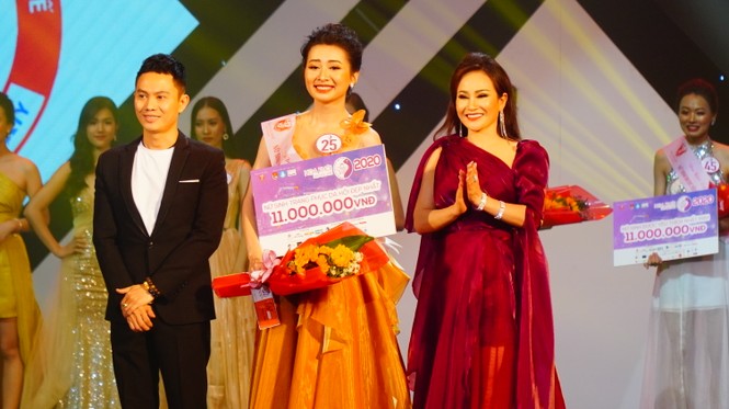 Hoa khôi Đại học Huế 2020: Gọi tên nữ sinh trường Đại học Ngoại ngữ - ảnh 14