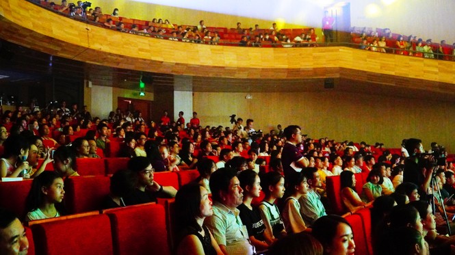Hoa khôi Đại học Huế 2020: Gọi tên nữ sinh trường Đại học Ngoại ngữ - ảnh 17