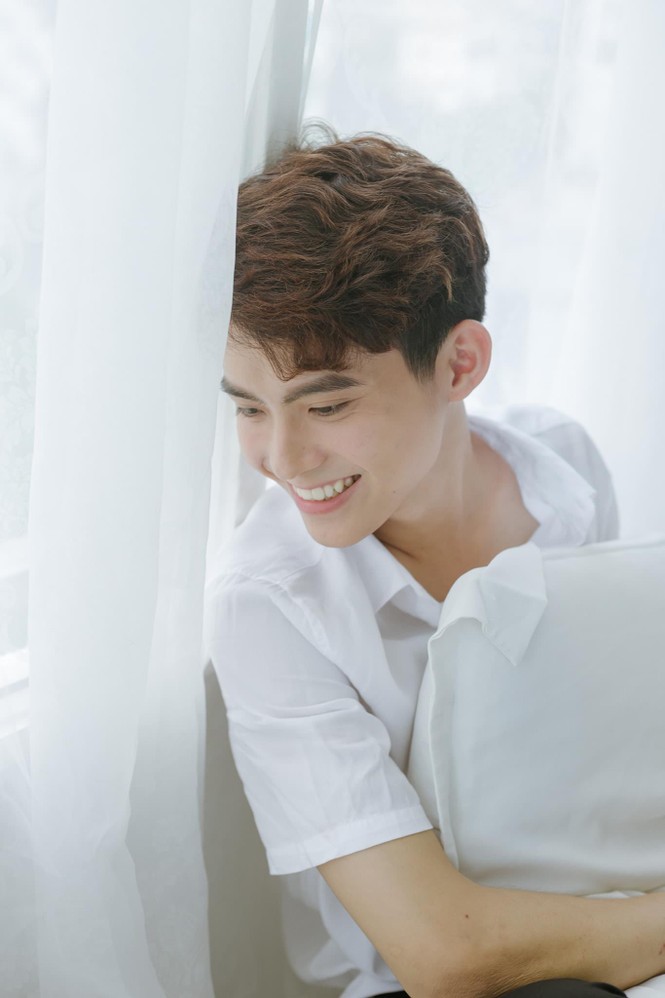 “Lụi tim” trước vẻ điển trai của hotboy Học viện Tòa án - ảnh 9