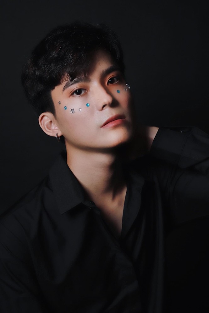 “Lụi tim” trước vẻ điển trai của hotboy Học viện Tòa án - ảnh 4