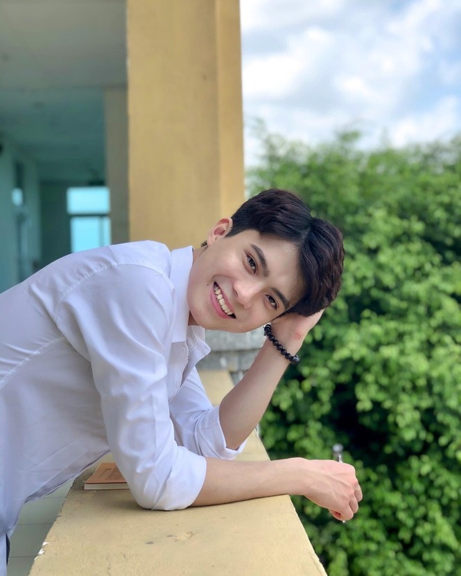 “Lụi tim” trước vẻ điển trai của hotboy Học viện Tòa án - ảnh 6
