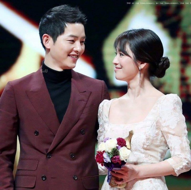 Chỉ một bức ảnh cũng khiến Song Hye Kyo lại bị đồn hẹn hò Park Bo Gum - ảnh 1