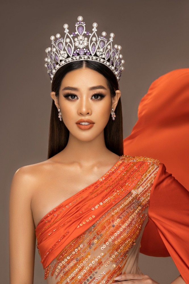 Hoa hậu Khánh Vân bị cư dân mạng công kích vì lên tiếng bảo vệ Hương Giang - ảnh 3