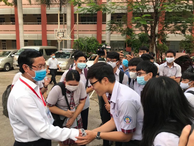 Hơn 850.000 thí sinh bước vào kỳ thi tốt nghiệp THPT 2020 - ảnh 1