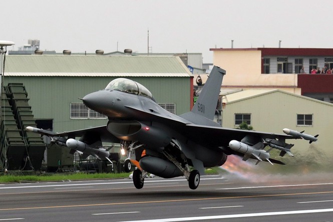 Vì sao Đài Loan chê tiêm kích F-35, chọn F-16? - ảnh 1