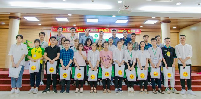 Học viện Nông nghiệp Việt Nam hỗ trợ sinh viên bị ảnh hưởng bởi dịch COVID-19 - ảnh 2