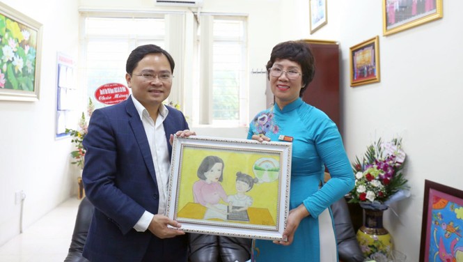 Ban Bí thư T.Ư Đoàn tri ân các thầy cô giáo, nhà giáo lão thành - ảnh 2