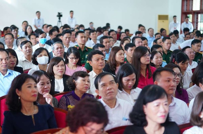 Hình ảnh Thủ tướng Nguyễn Xuân Phúc tiếp xúc cử tri TP. Hải Phòng - ảnh 7