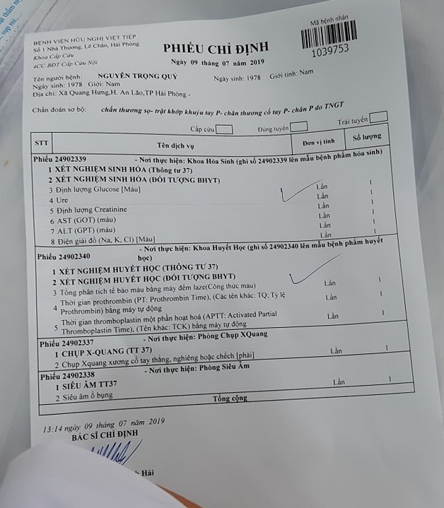 Chiến sỹ CSGT Hải Phòng bị xe vi phạm húc văng trên đường đang nguy kịch - ảnh 2