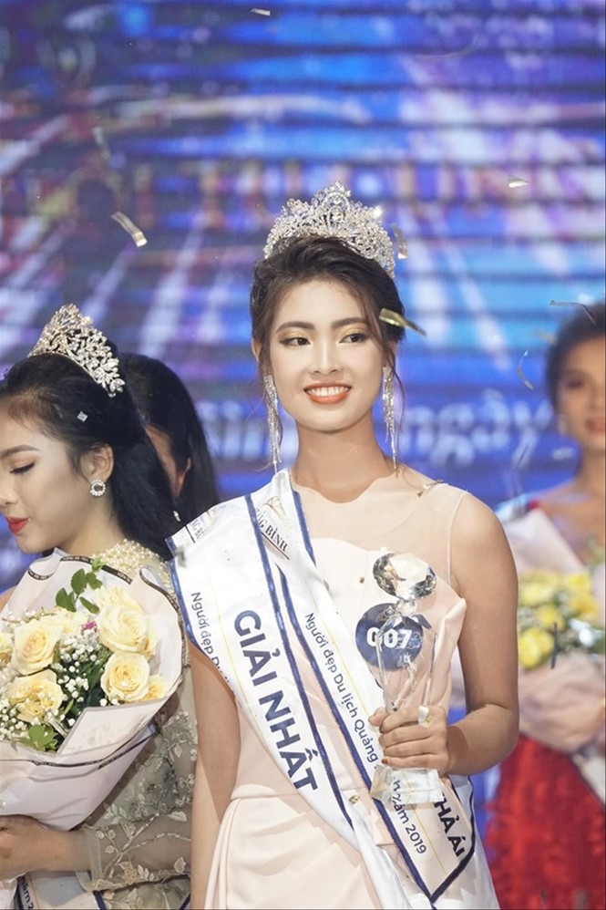 Tước vương miện Hoa khôi Người đẹp Du lịch Quảng Bình - ảnh 1