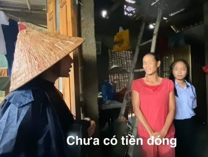 Thủy Tiên tài trợ học phí đến hết đại học cho 2 em nghèo vùng lũ - ảnh 1