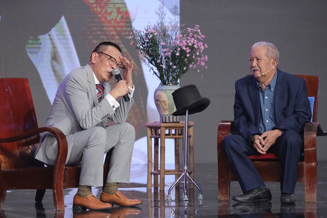 Nghệ sĩ Mạc Can tái xuất, khiến MC Lại Văn Sâm 'toát mồ hôi' nhận làm 'sư phụ' - ảnh 2