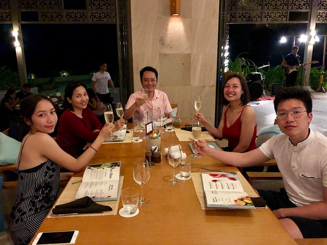 Cuộc sống hiện tại ở Mỹ của Anna Trương - con gái diva Mỹ Linh và Anh Quân - ảnh 1