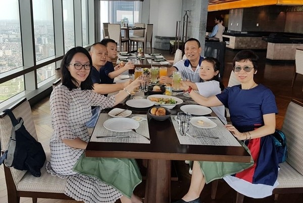 MC Lại Văn Sâm được fan xăm hình trên đầu và phản ứng của con trai - ảnh 2