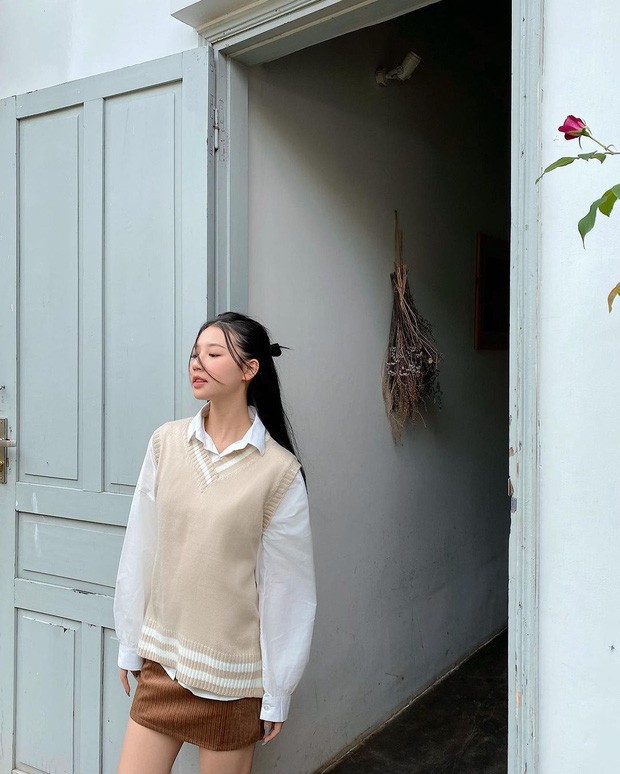 Tone màu nâu be 'lên ngôi', loạt mỹ nhân Việt khoe dáng nuột nà, bốc lửa - ảnh 5