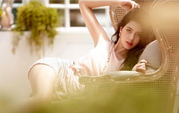Vẻ đẹp dịu dàng của mỹ nhân 'Tình người duyên ma' - ảnh 9