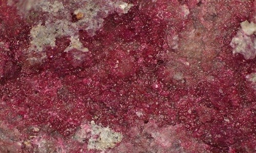 Những khoáng thạch quý hiếm hơn kim cương - ảnh 1