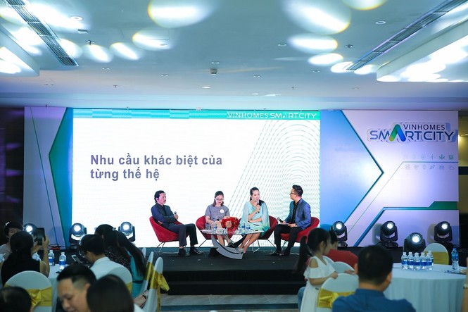 Hoa hậu Ngô Phương Lan: 'Công nghệ thông minh giúp gia đình gần nhau hơn' - ảnh 2