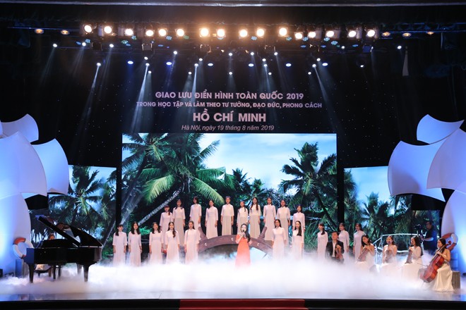 Giao lưu điển hình toàn quốc 2019 - ảnh 1