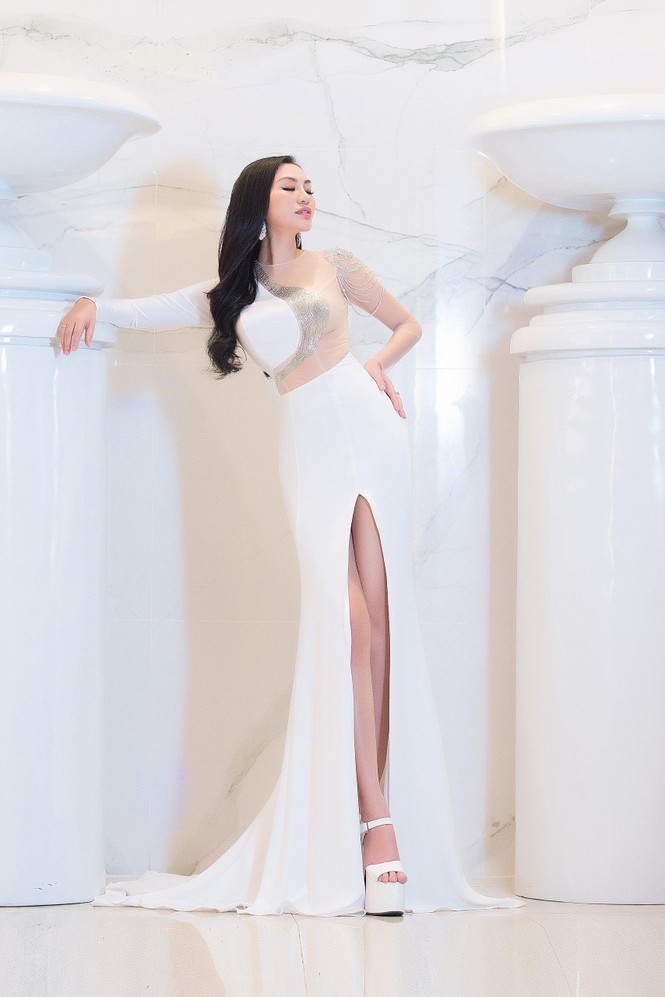 Trần Huyền Nhung đầu tư hình ảnh khủng xuất hiện trước công chúng. - ảnh 4