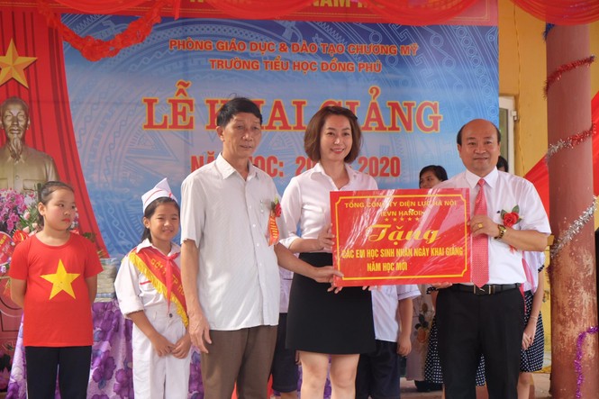 EVN HANOI đồng hành cùng học sinh khó khăn trong năm học mới - ảnh 2