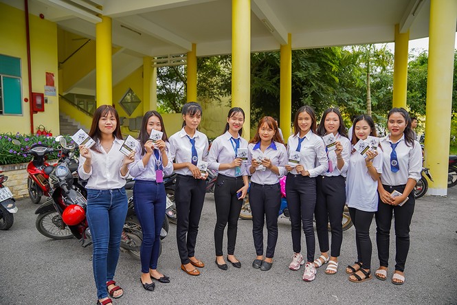 Mang tri thức về phục vụ quê hương giàu đẹp - ảnh 2