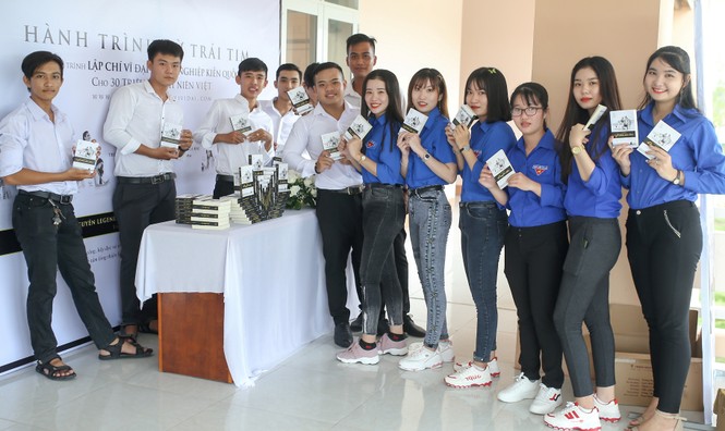Tri thức là hành trang phát triển của nhà trường và sinh viên - ảnh 3