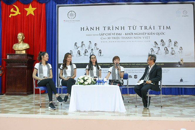 Tri thức là hành trang phát triển của nhà trường và sinh viên - ảnh 4