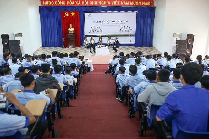 Tri thức là hành trang phát triển của nhà trường và sinh viên - ảnh 7