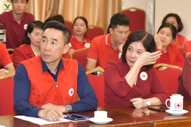 Đại diện tập đoàn MED GROUP trao 1,5 tỷ đồng tới Hội Chữ Thập đỏ Việt Nam - ảnh 3
