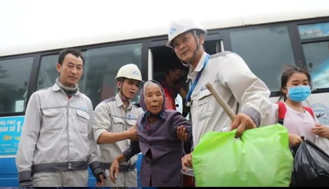 Hòa Phát ủng hộ tỉnh Quảng Ngãi 5 tỷ đồng khắc phục hậu quả bão số 9 - ảnh 1
