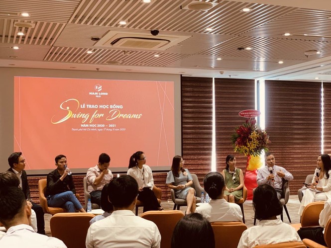 Tập đoàn Nam Long trao học bổng thường niên 'Swing For Dreams' 2020 - ảnh 3