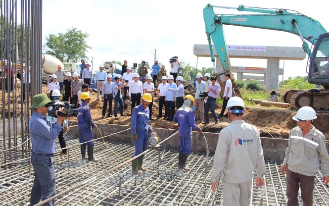 Phó Thủ tướng: Không để tiếp tục điệp khúc Cao tốc miền Tây, xây hoài không xong - ảnh 2