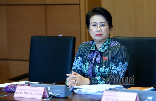 Quanh vụ kỷ luật cán bộ ở Đồng Nai: Sai phạm nghiêm trọng, thăng chức cao hơn - ảnh 2