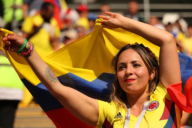 Fan nữ Colombia - Nhật Bản hâm nóng khán đài sân Mordovia - ảnh 7