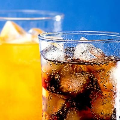 Người bị ợ hơi không nên uống đồ uống có ga Người bị ợ hơi không nên uống đồ uống có ga