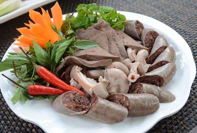 Thực phẩm cực độc với người bị huyết áp cao ngày nắng nóng - ảnh 2