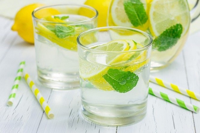 Uống mỗi ngày hai cốc nước ấm vào thời điểm này, tốt gấp nghìn lần thuốc bổ - ảnh 2