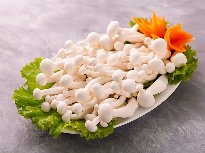 Những thực phẩm thành 'thuốc độc' khi cho vào lò vi sóng - ảnh 4