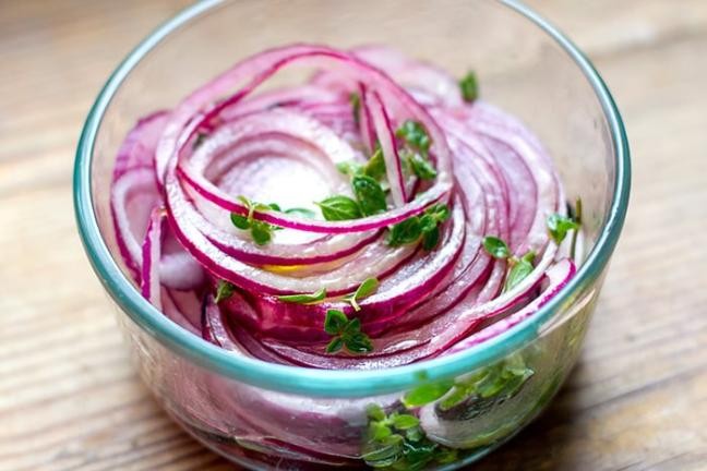 Những loại rau củ ăn sống 'tốt gấp nghìn lần' nấu chín - ảnh 3
