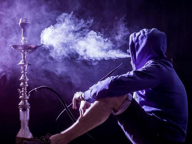 Thuốc lá điện tử: Không độc hại và dùng để cai được thuốc lá thông thường? - ảnh 1