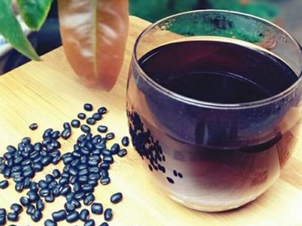 Những loại nước vừa là 'khắc tinh' của bệnh tật, vừa giúp đẹp da, trẻ lâu - ảnh 1