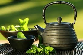 Không muốn phá gan hại thận thì dừng ngay những kiểu uống nước này - ảnh 1
