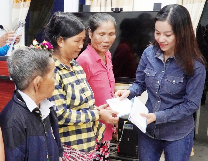 Tranh thủ từng phút, sẻ chia với từng hoàn cảnh khó khăn - ảnh 1