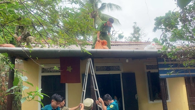 Người dân Huế không được ra khỏi nhà từ 21h tối 27/10 để tránh bão - ảnh 6